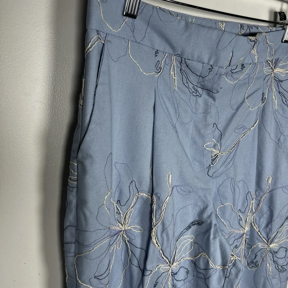 Zara Size Medium Blue Floral Embroidery High Rise Ankle Pleated Pants‎ NWOT